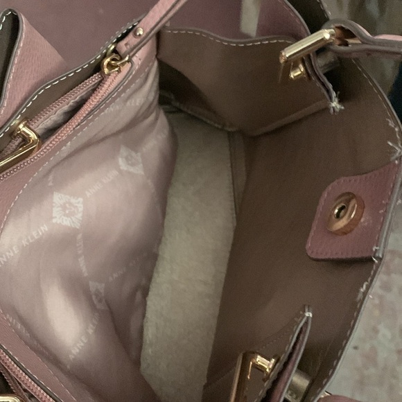 Anne Klein handbag - Picture 10 of 10